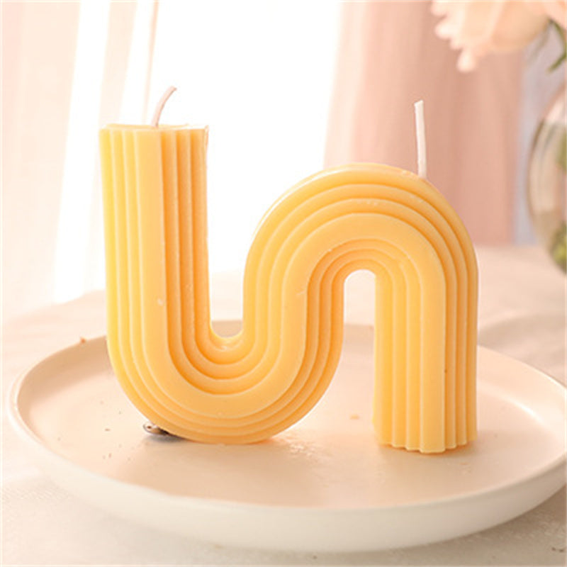 handmade geometric aromatherapy candles – soy & beeswax